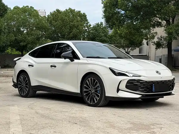 MG MG7 2023