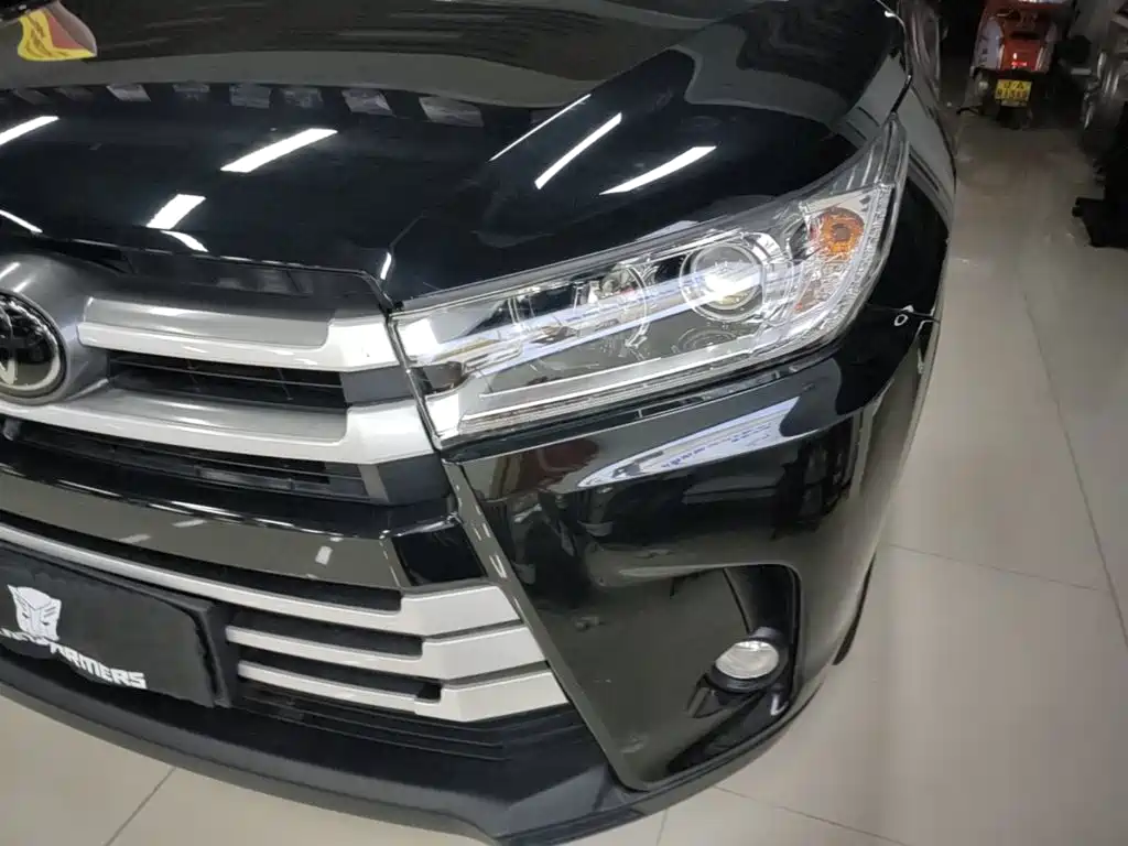 Toyota Highlander 2020 — фото 24