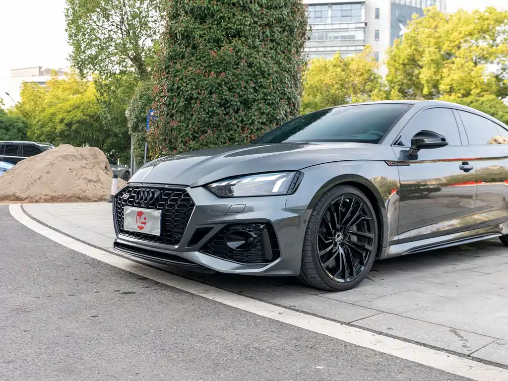 Audi RS 5 2022 — фото 10