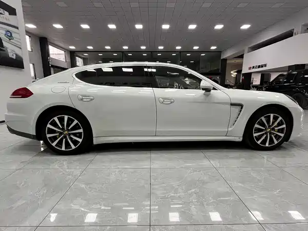 Porsche Panamera 2016