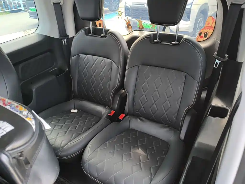 Baojun Kiwi EV 2023 — фото 24