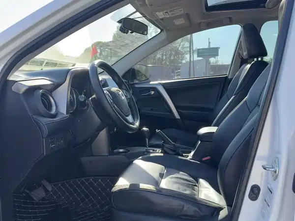Toyota RAV4 2013