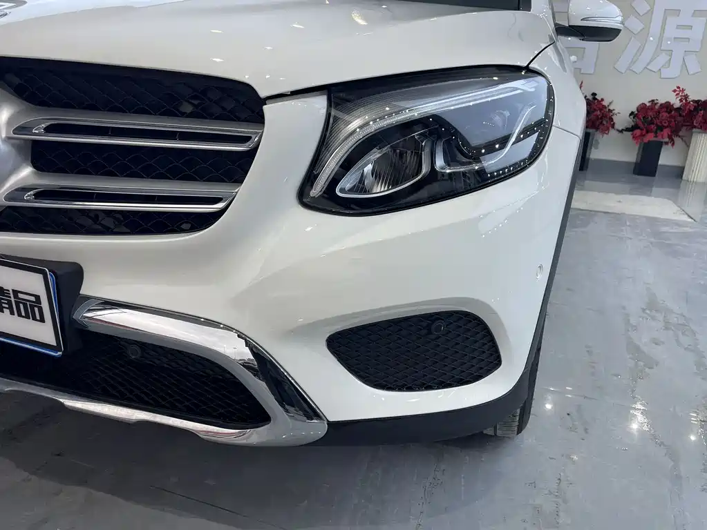 Mercedes-Benz GLC 2017 — фото 14