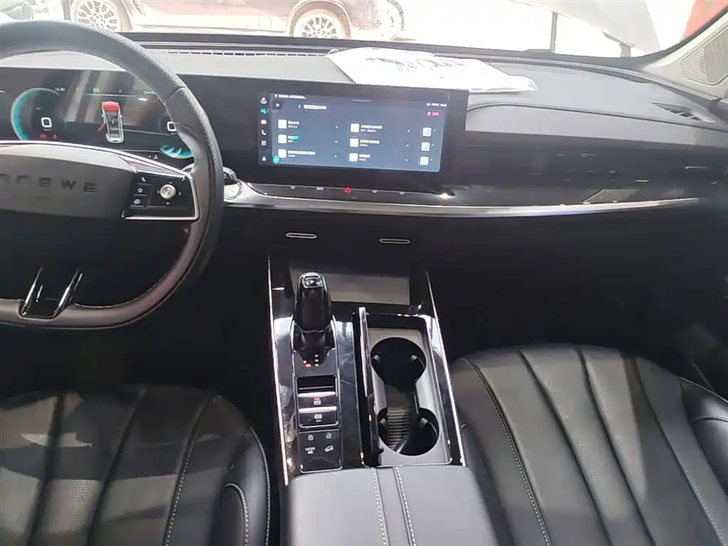 Roewe RX5 MAX 2023 — фото 13