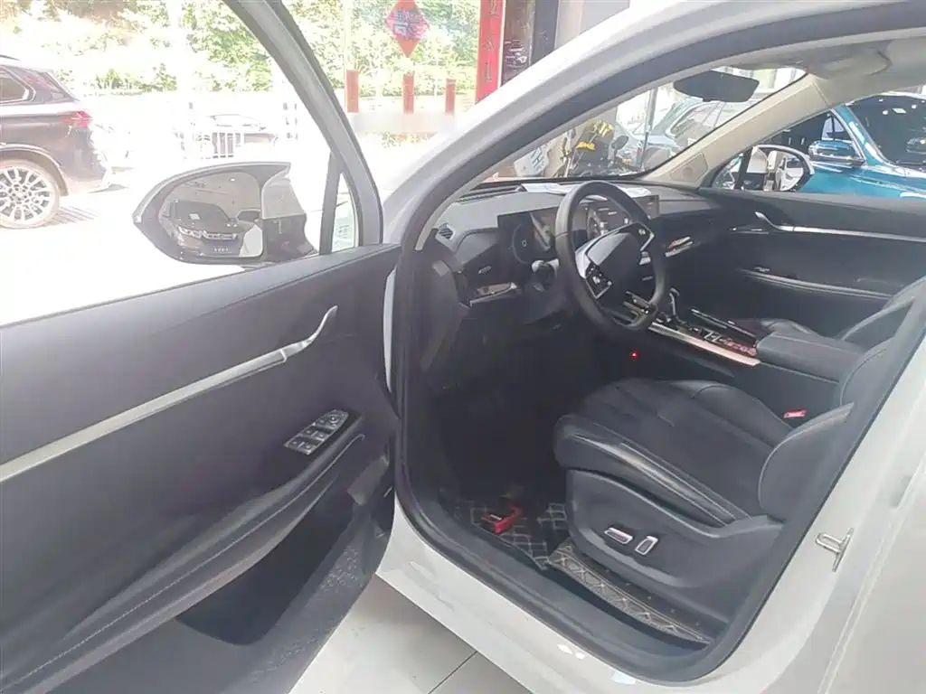 Roewe RX5 MAX 2023 — фото 16