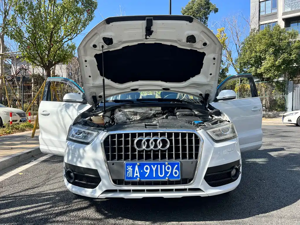 Audi Q3 2013 — фото 25