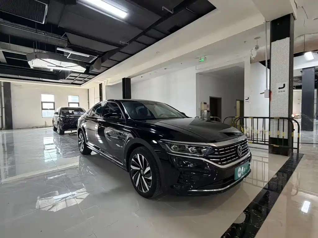 Volkswagen Passat 2023
