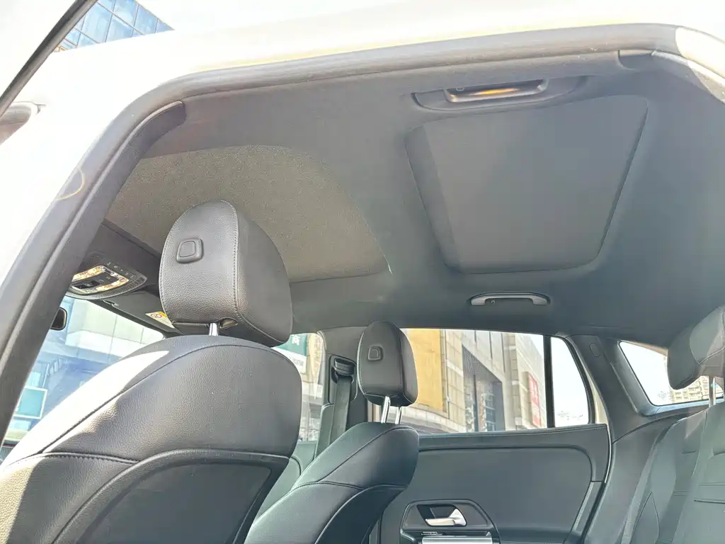 Mercedes-Benz GLA 2023 — фото 10