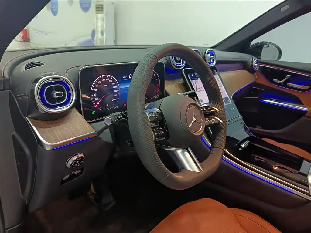 Mercedes-Benz GLC 2024