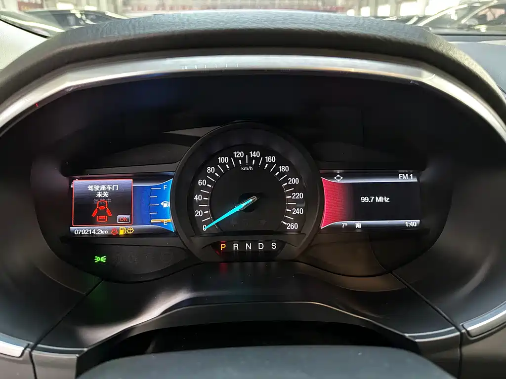 Ford Edge 2016 — фото 15