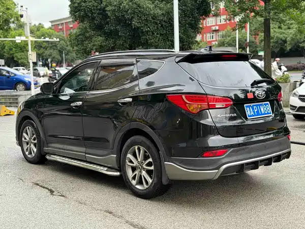 Hyundai Santa Fe 2013