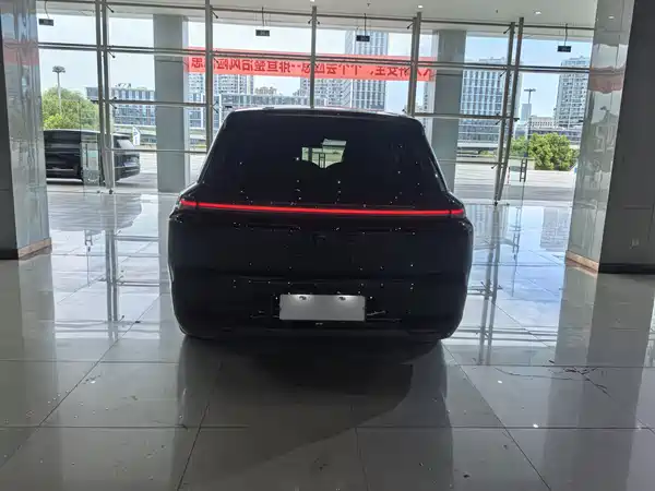 Li Auto L8 2022