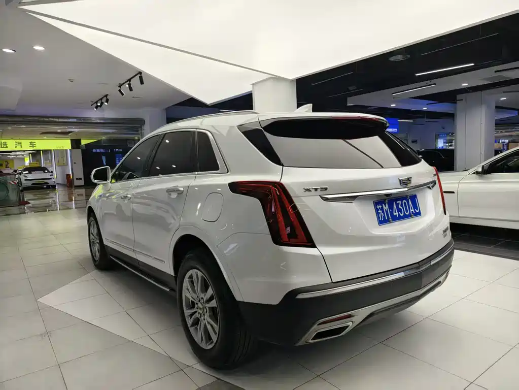 Cadillac XT5 2021 — фото 17