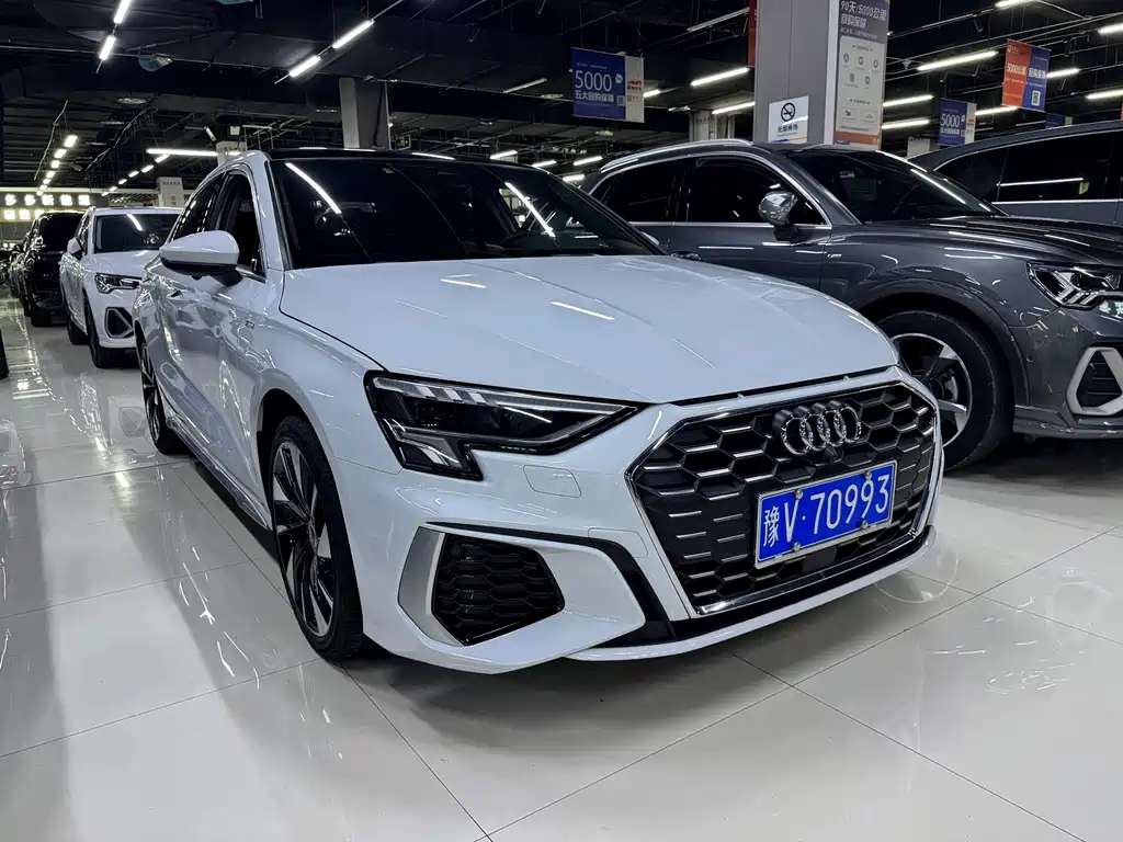 Audi A3 2022 — фото 13