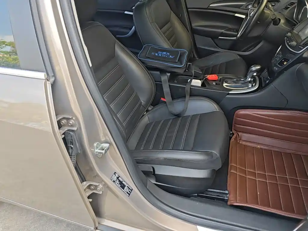 Buick Regal 2015 — фото 20