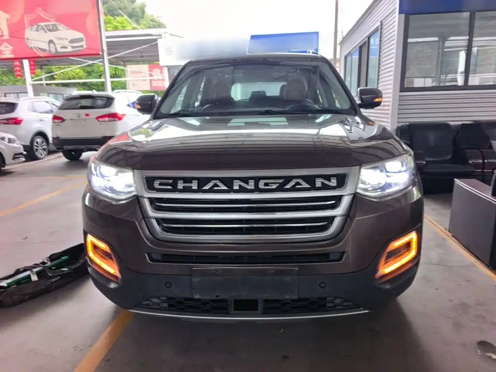 Changan CS95 2017 — фото 3