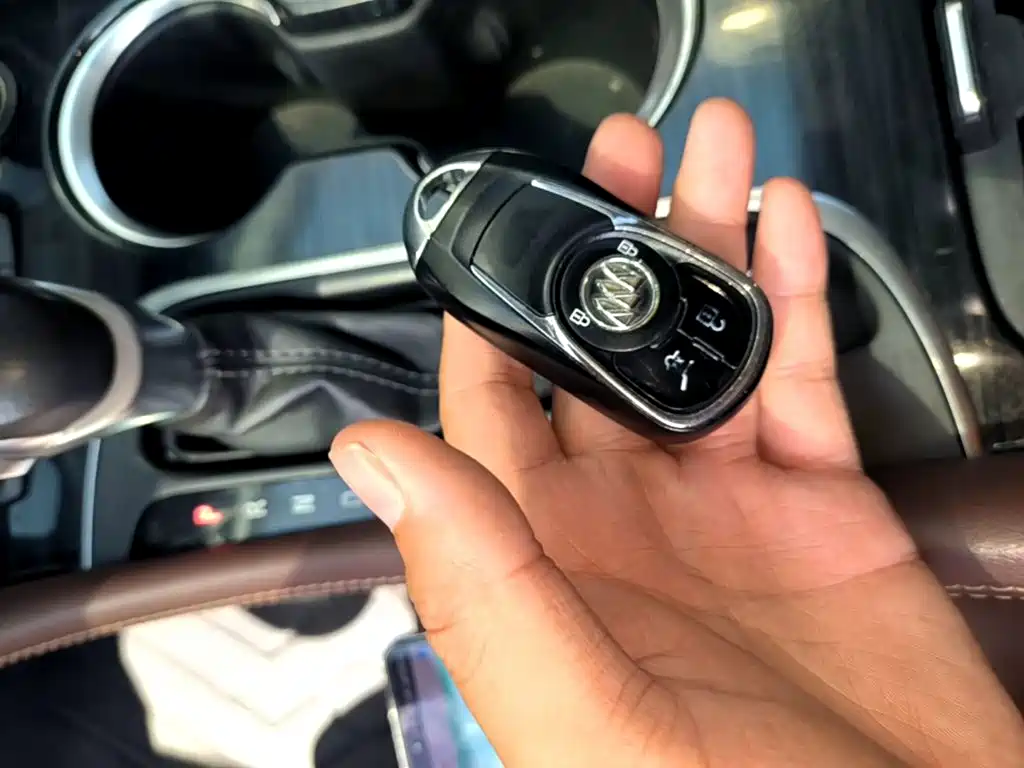 Buick Envision Plus 2019 — фото 9
