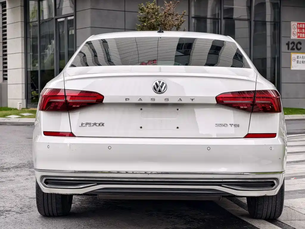 Volkswagen Passat 2020 — фото 6
