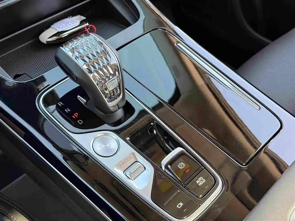GAC Trumpchi M8 2025 — фото 23