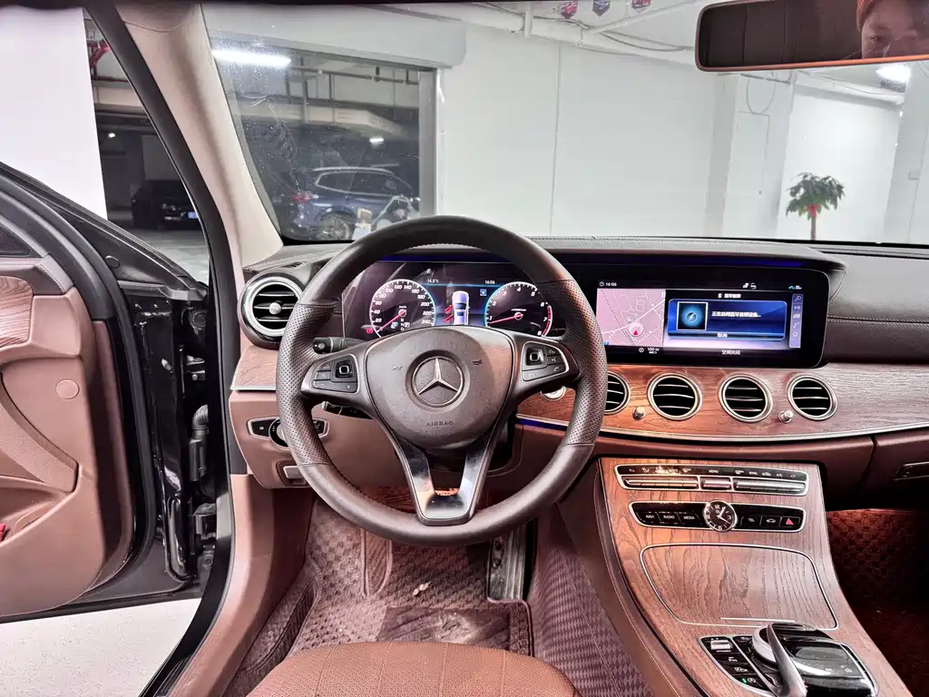 Mercedes-Benz E-Class 2018 — фото 7