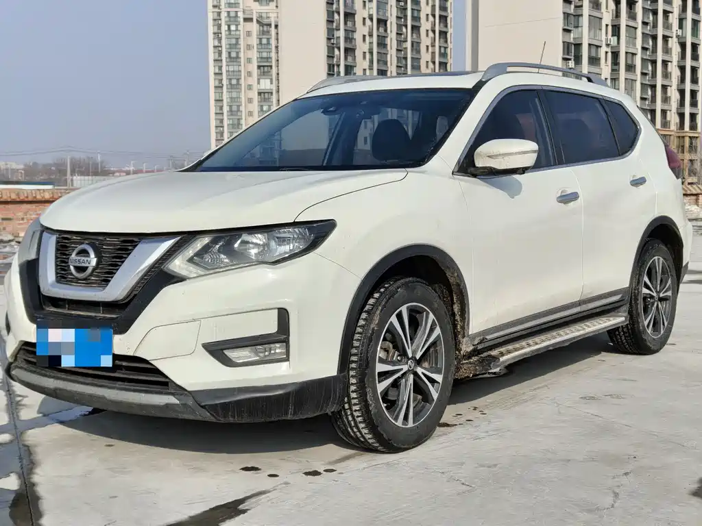 Nissan X-Trail 2017 — фото 1