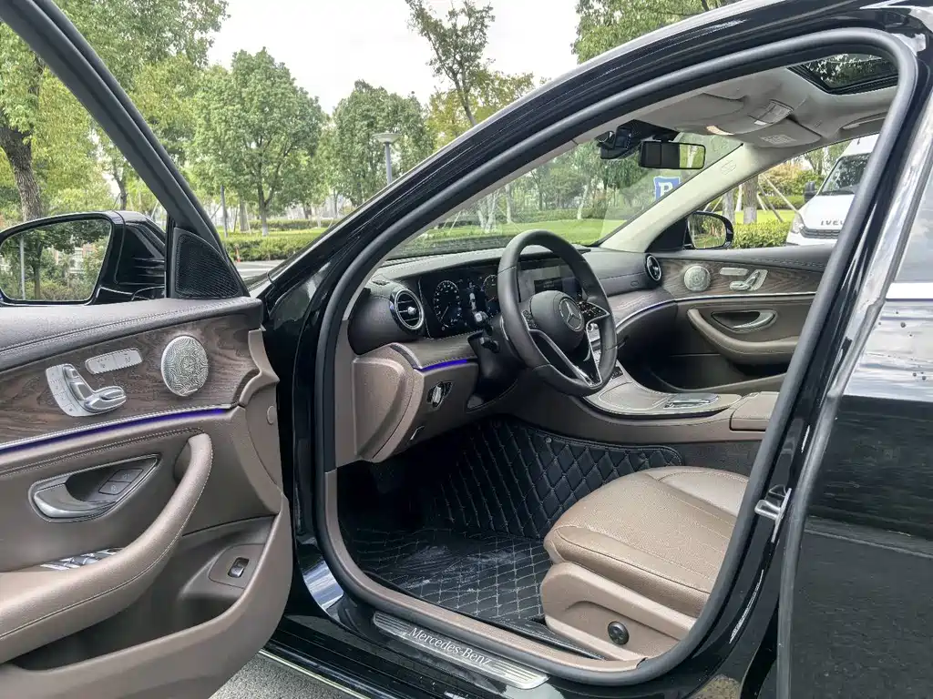 Mercedes-Benz E-Class 2022