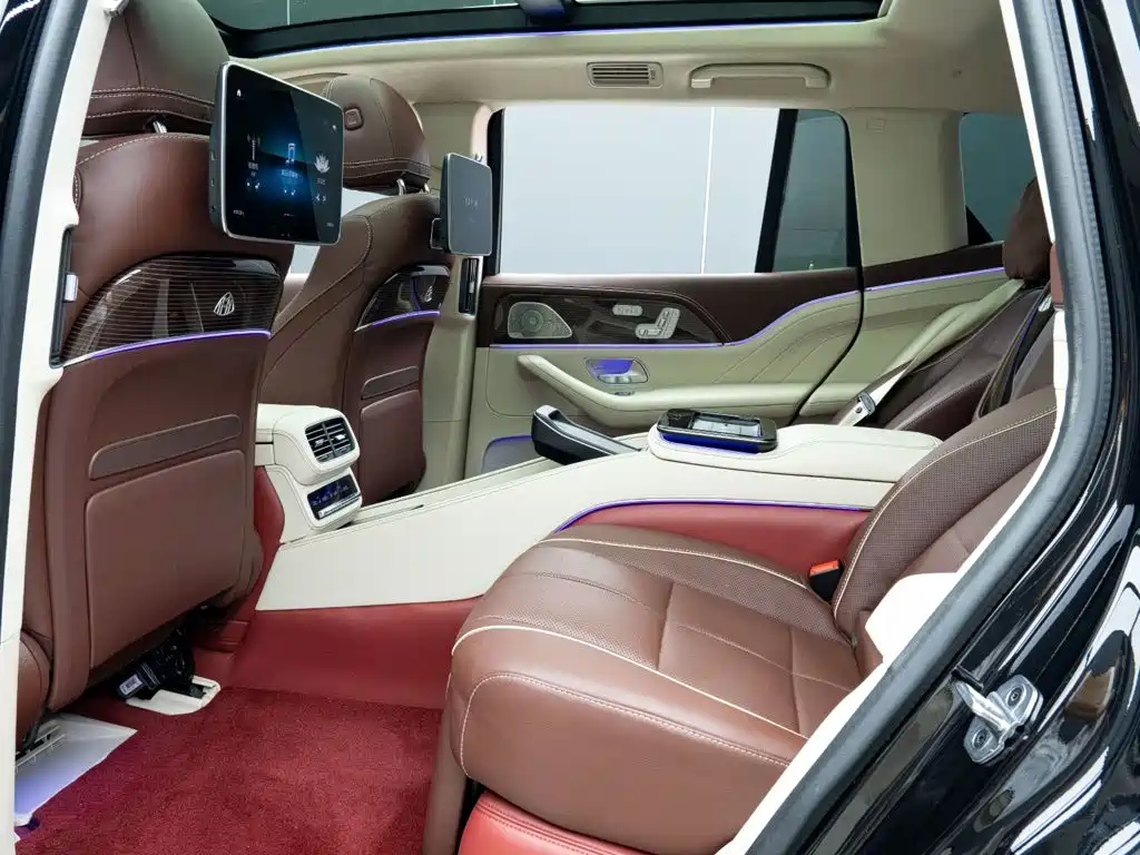 Mercedes-Benz Maybach GLS 2023 — фото 11