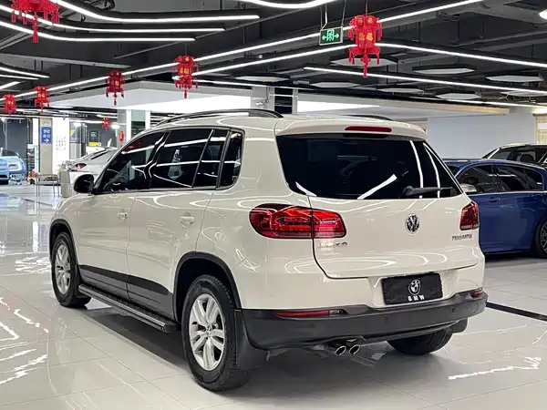 Volkswagen Tiguan 2015