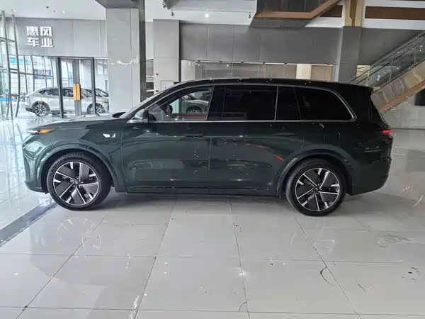 Li Auto L9 2025