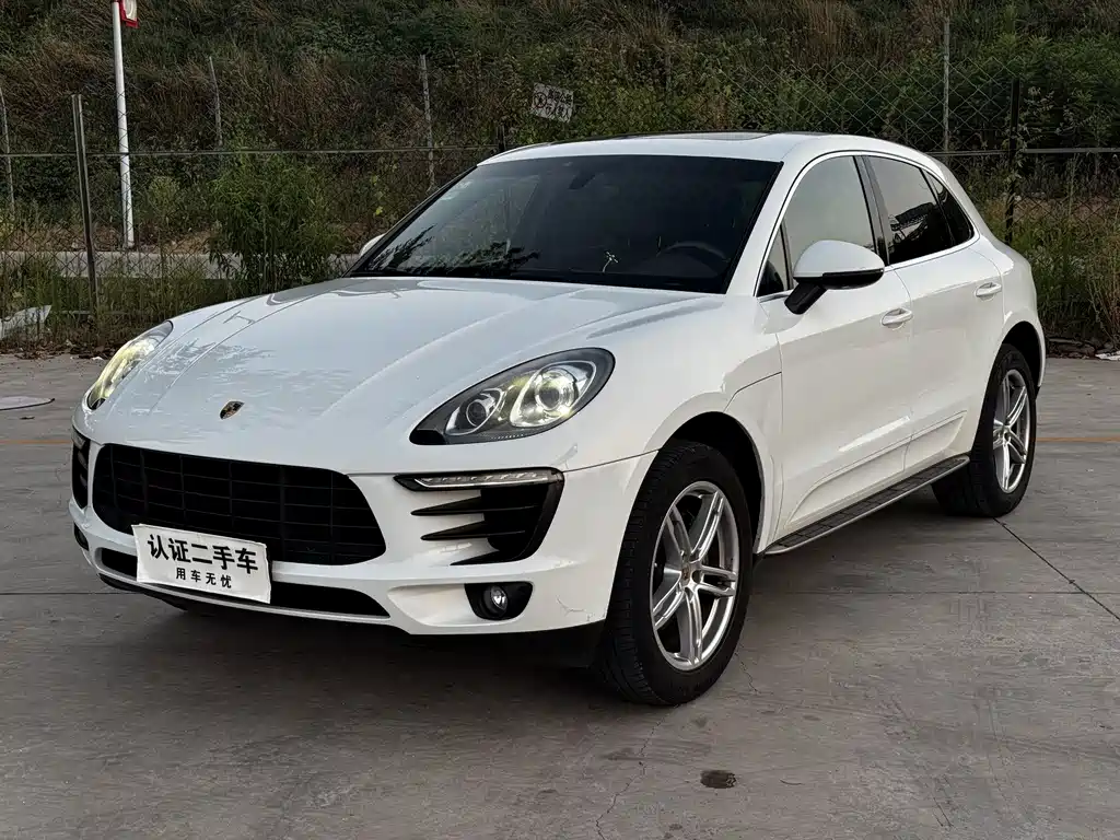 Porsche Macan 2015 — фото 1