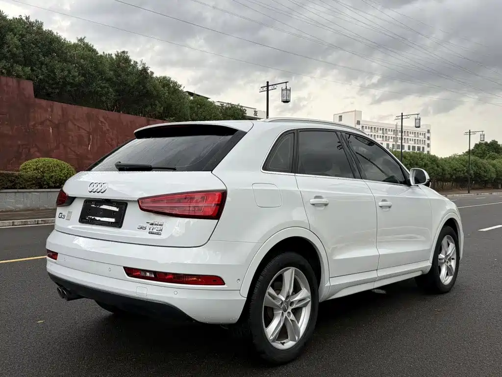 Audi Q3 2016
