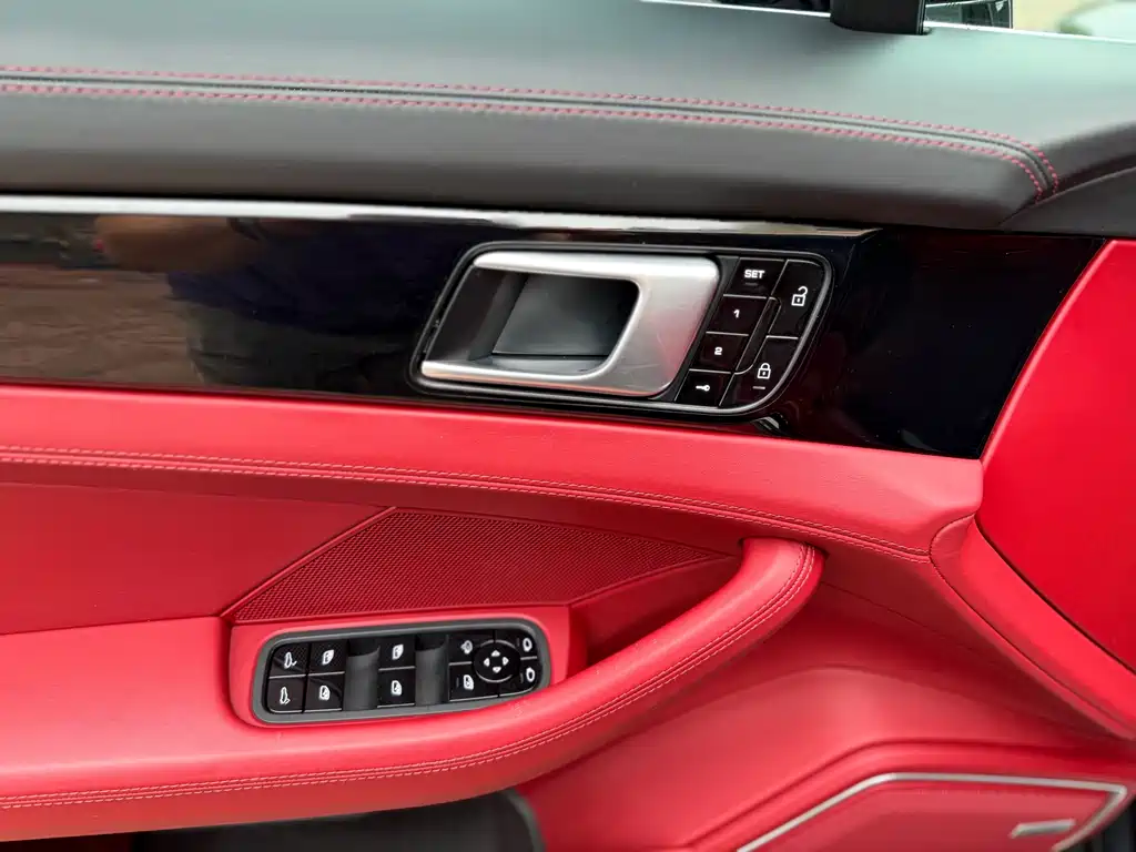 Porsche Panamera 2021 — фото 10