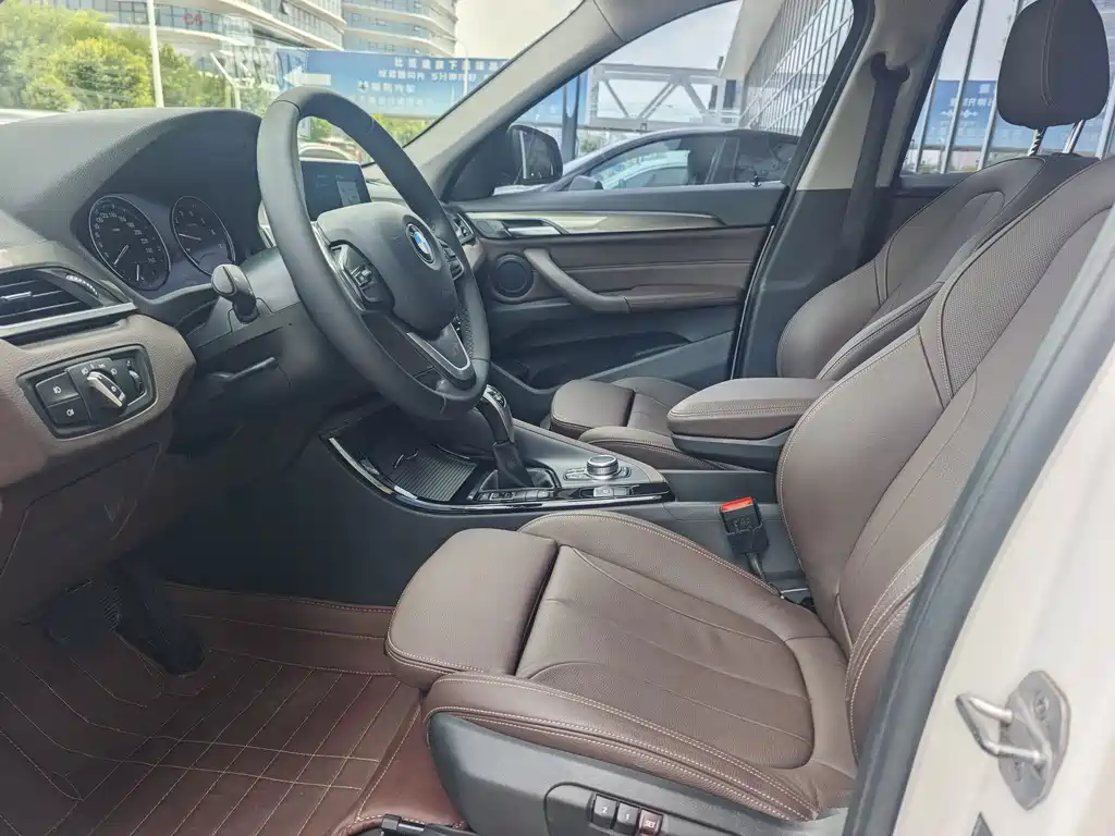 BMW X1 2019 — фото 15