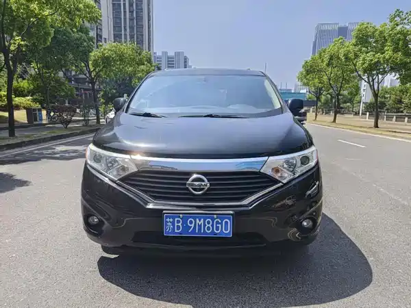Nissan Quest 2015