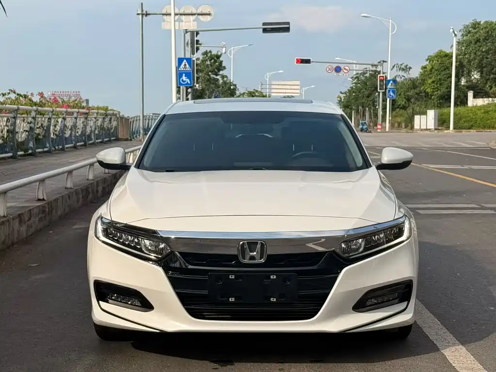 Honda Accord 2020 — фото 2