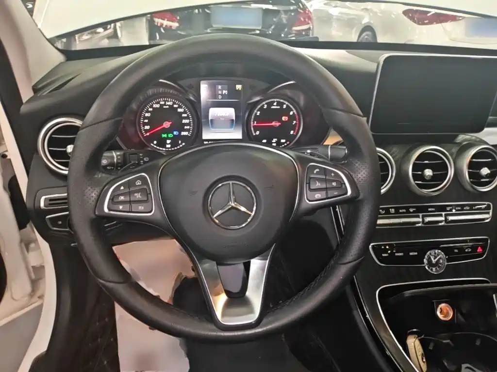 Mercedes-Benz C-Class 2017 — фото 11