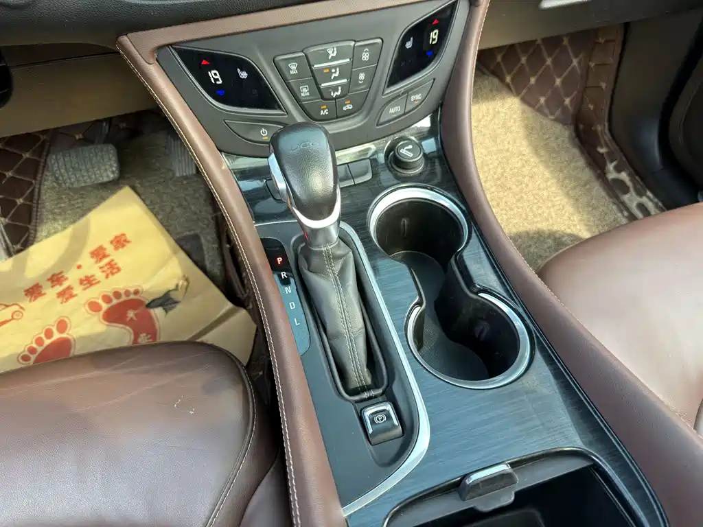 Buick Envision Plus 2019 — фото 10