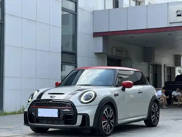 MINI JCW 2021