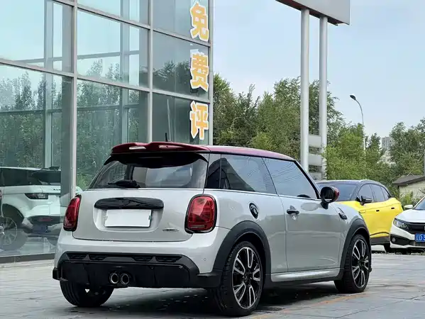 MINI JCW 2021