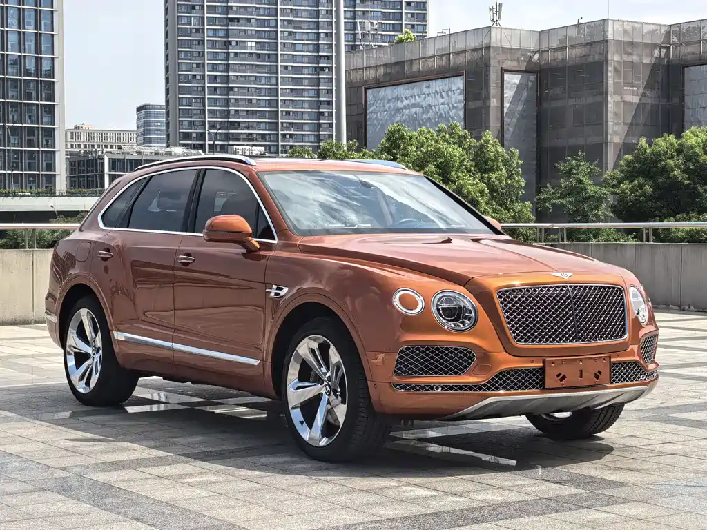 Bentley Bentayga 2020 — фото 2