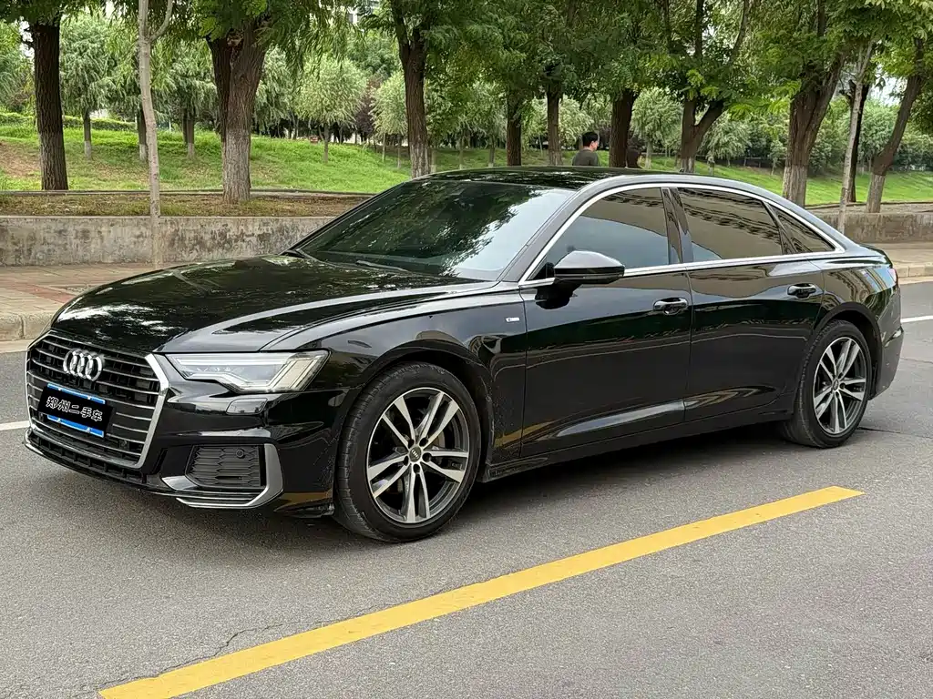Audi A6L 2021 — фото 1