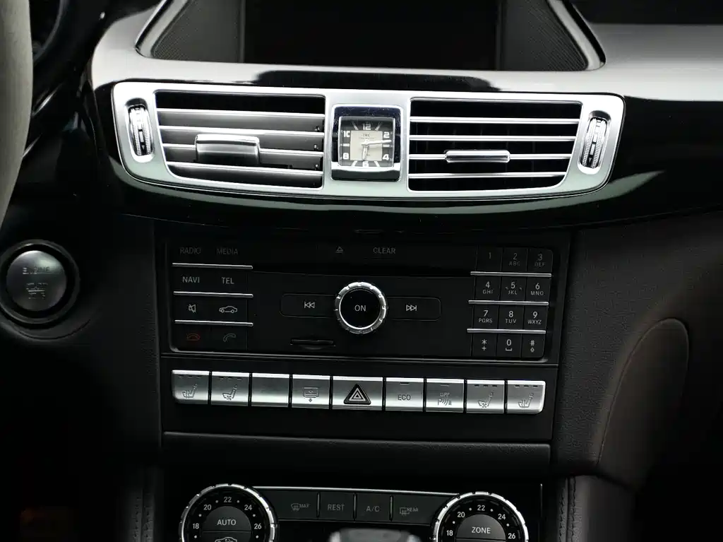 Mercedes-Benz CLS AMG 2013 — фото 18