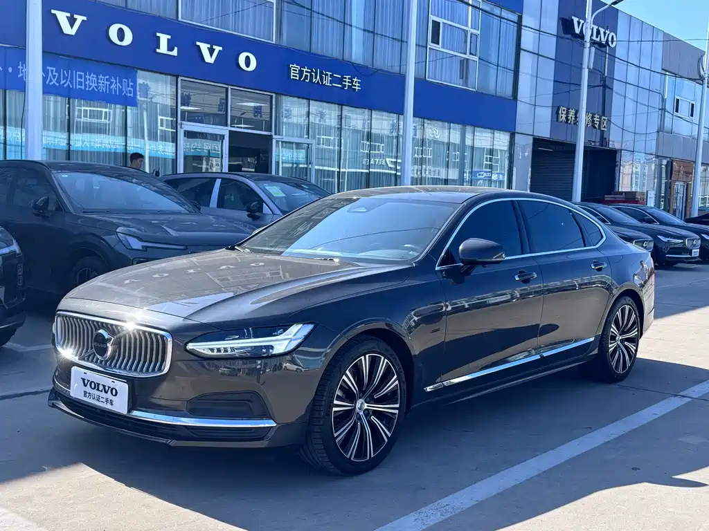 Volvo S90 2022 — фото 1