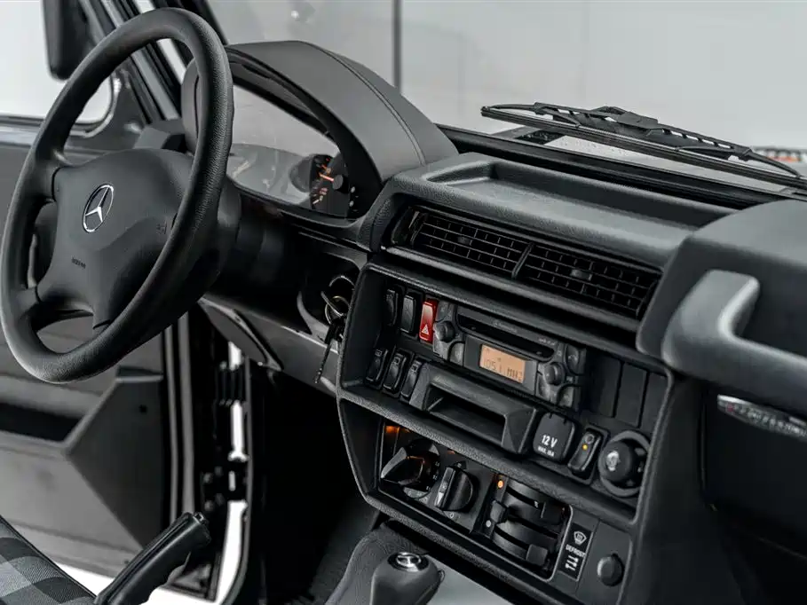 Mercedes-Benz G-Class 2019 — фото 15