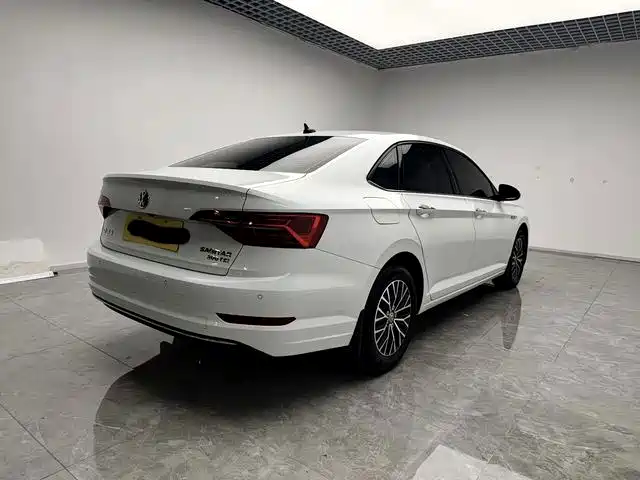 Volkswagen Sagitar 2021