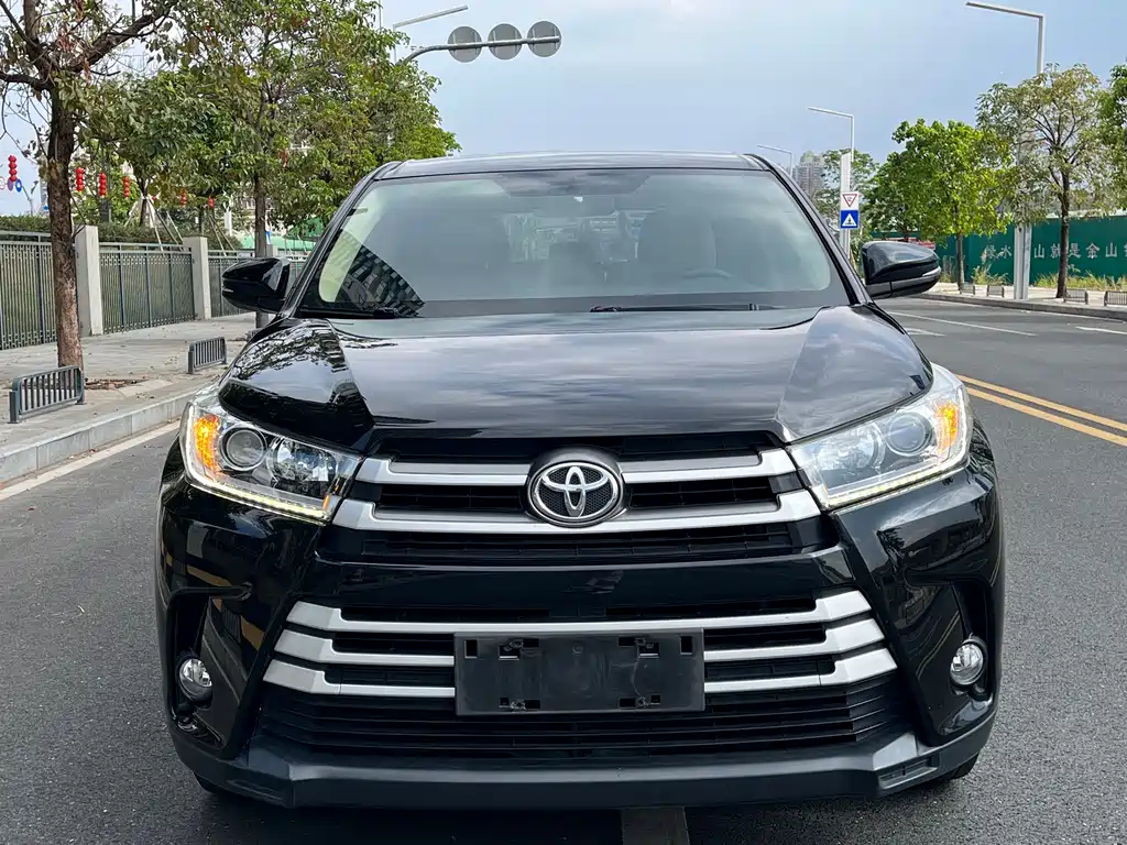 Toyota Highlander 2019 — фото 2