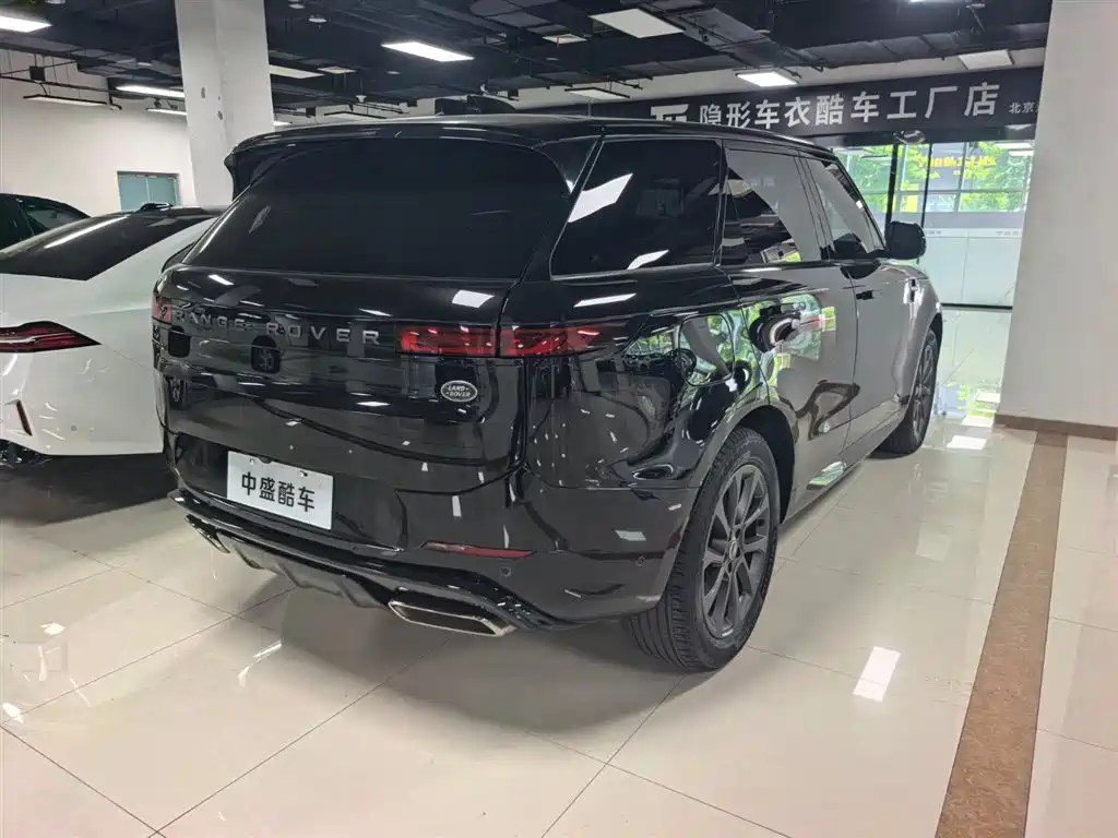 Land Rover Sport 2023 — фото 11