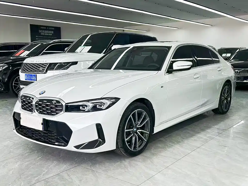 BMW 3 Series 2023 — фото 1