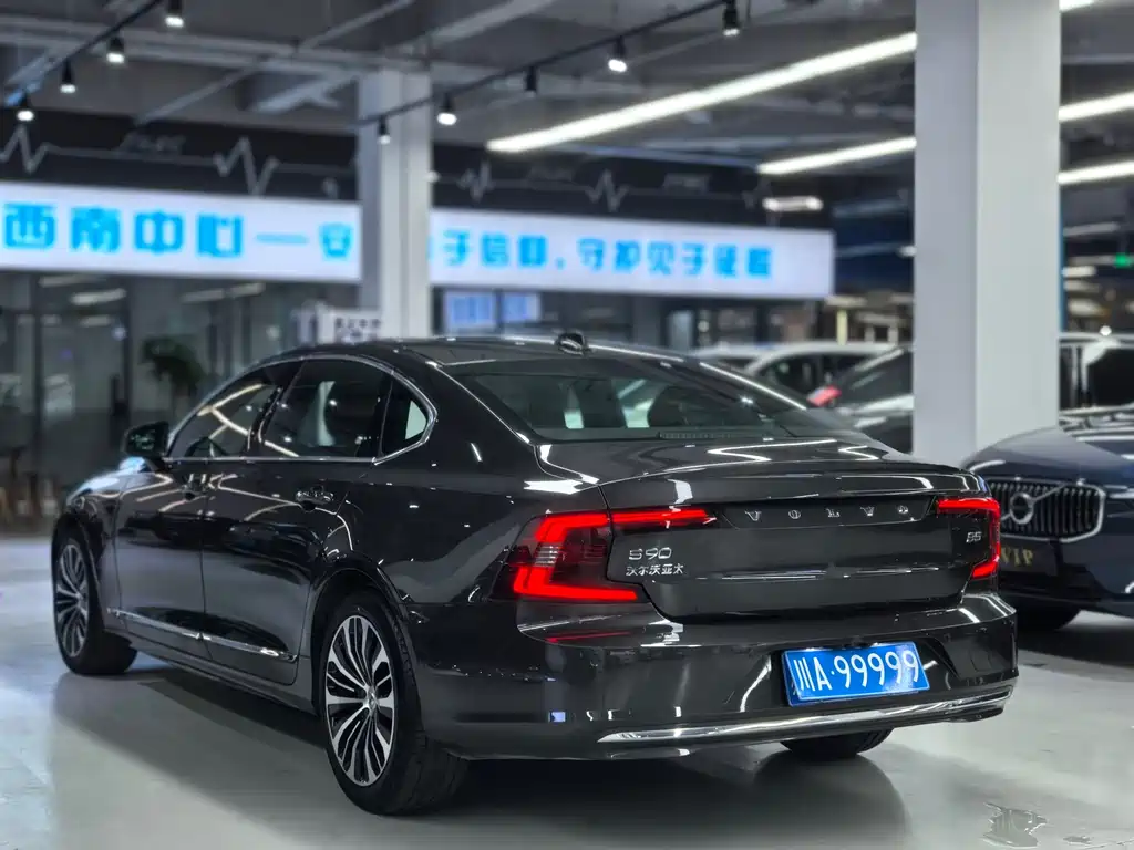 Volvo S90 2024 — фото 9