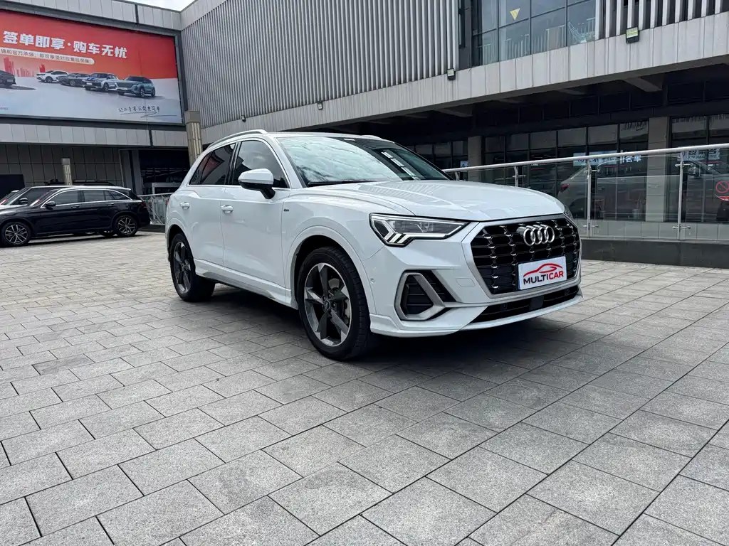 Audi Q3 2022